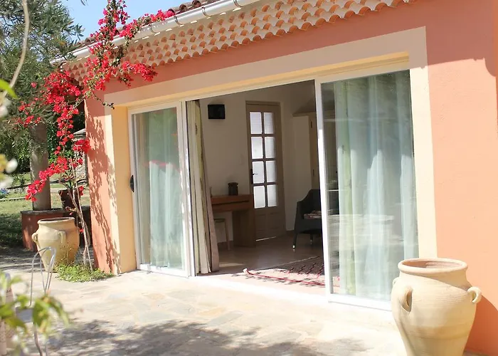 D'hotes Le Clos Des Oliviers Bed and Breakfast Sorbo-Ocagnano