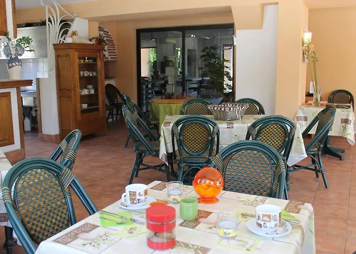 D'hôtes Le Clos Des Oliviers Couette-café