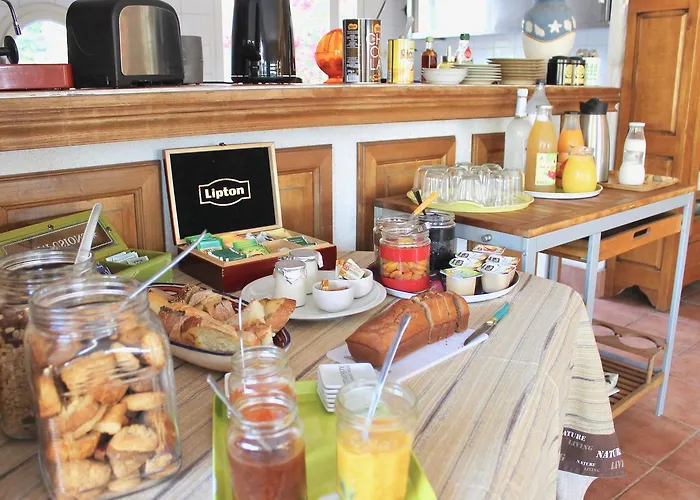 D'hôtes Le Clos Des Oliviers Couette-café 3*